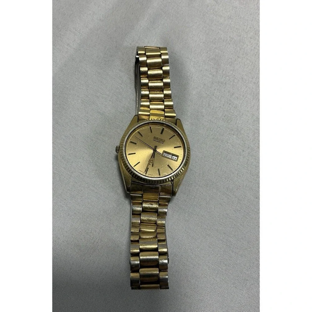 Vtg Seiko SQ Quartz Watch 7123-8059 Gold Tone Fluted Bezel Day Date President